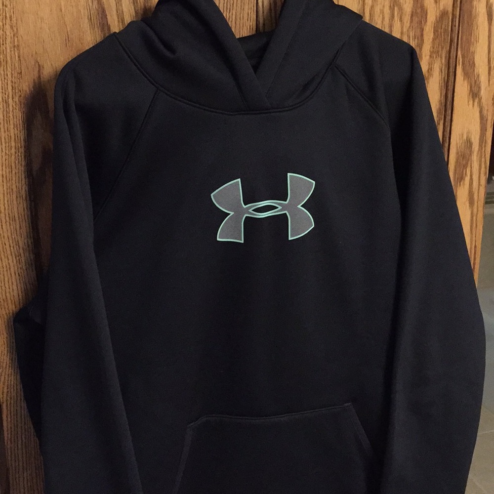 Under Armour Sweatshirt